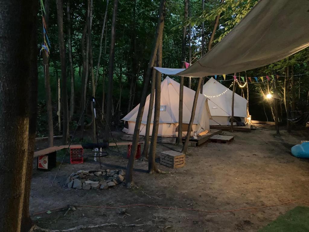 Glampspace - Szlak Beskidzki Hotel เมียดซิบรอดจิ บิอัลสแก ภายนอก รูปภาพ