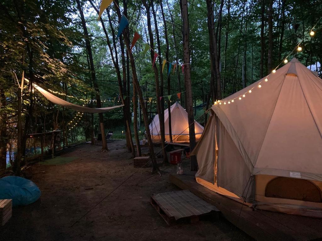 Glampspace - Szlak Beskidzki Hotel เมียดซิบรอดจิ บิอัลสแก ภายนอก รูปภาพ